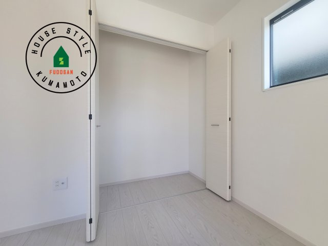 熊本市東区西原1丁目第1-2棟（2号棟）　の内観：施工例|収納には困りません。