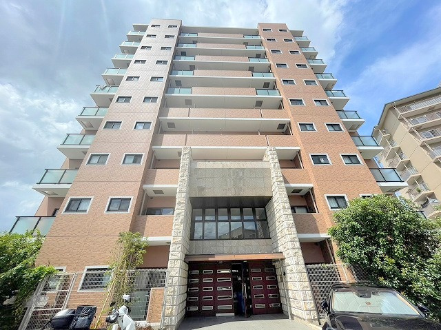 サンメゾン11の外観