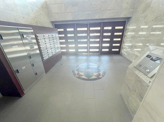 サンメゾン11のロビー