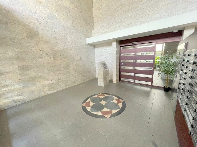 サンメゾン11のエントランス