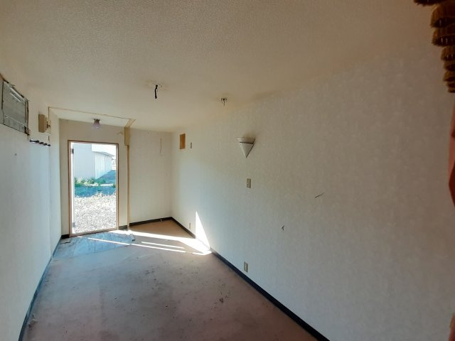 富合貸倉庫の内装