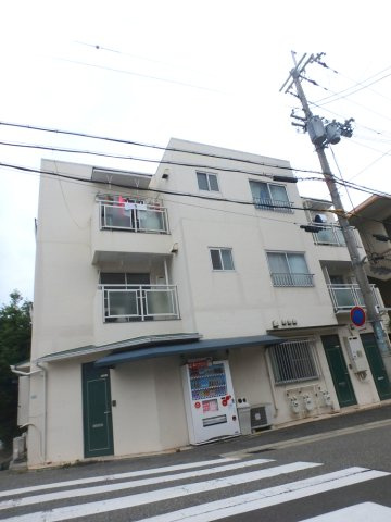 リバーヒルハイツの外観|外観もきれいです