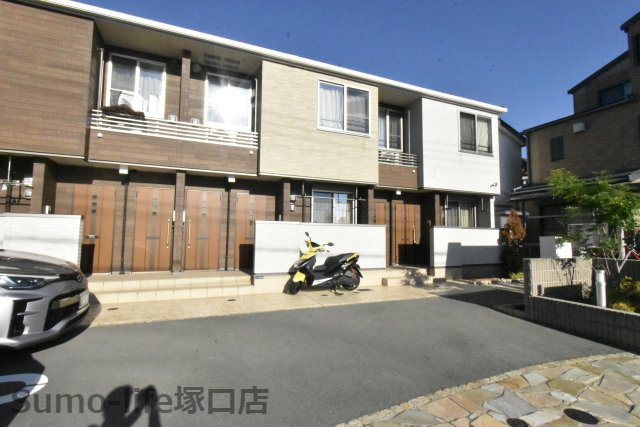 クリステル尼崎のエントランス