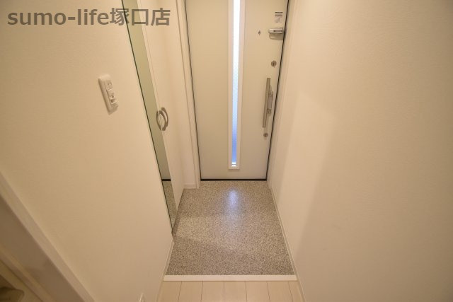 サンクラッソ塚口の玄関