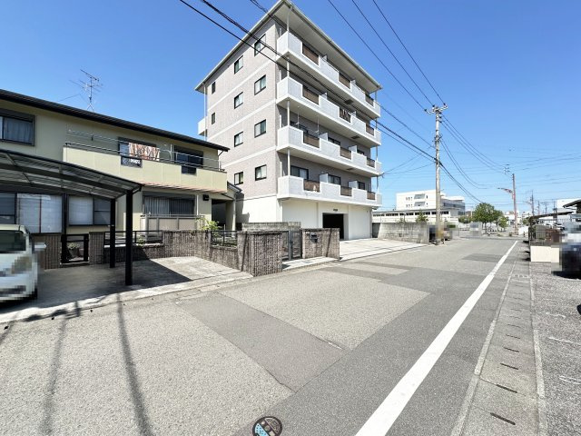 エクセル南金田の外観