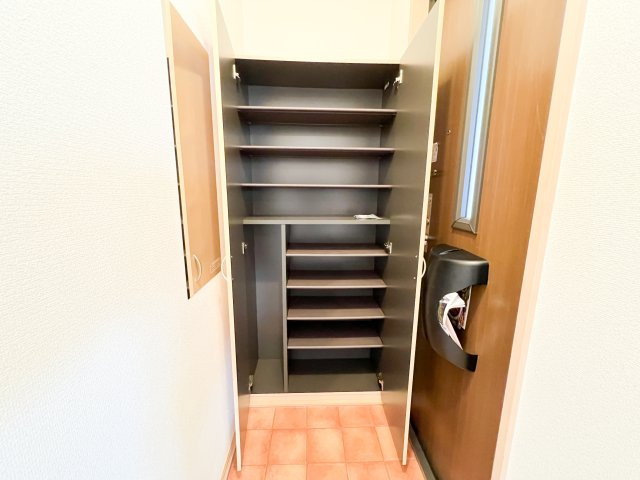 グランフェリオ B棟の収納