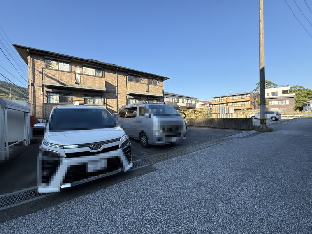 プランドールの駐車場