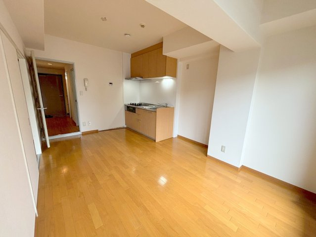 新居マンションの居間・リビング