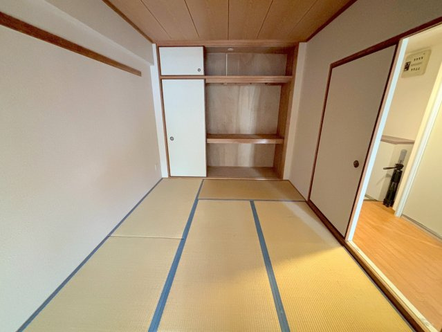 新居マンションの和室