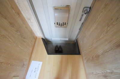 【玄関】 | おれんじハウス壱番館