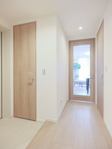 Brillia目黒東山の玄関