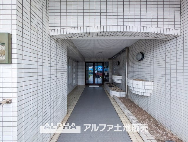 ベルコート東中神のエントランス