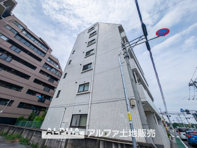 ベルコート東中神の外観