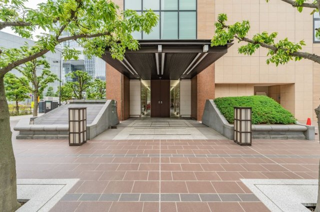 グランスイート虎ノ門のエントランス