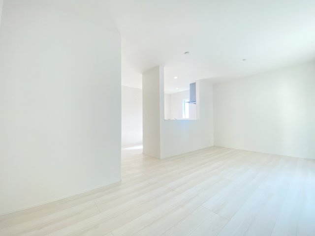 『八王子市新築戸建て』八王子元八王子町3-2153-114【仲介手数料無料】　新築戸建て　２４－１期の居間・リビング|～仲介手数料無料☆八王子ひなた不動産～八王子市元八王子町　新築戸建て