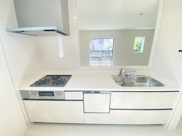 『八王子市新築戸建て』八王子元八王子町3-2153-114【仲介手数料無料】　新築戸建て　２４－１期のキッチン|～仲介手数料無料☆八王子ひなた不動産～八王子市元八王子町　新築戸建て