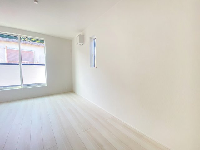 『八王子市新築戸建て』八王子元八王子町3-2153-114【仲介手数料無料】　新築戸建て　２４－１期の洋室|～仲介手数料無料☆八王子ひなた不動産～八王子市元八王子町　新築戸建て