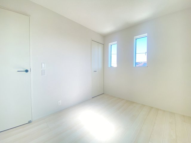 『八王子市新築戸建て』八王子元八王子町3-2153-114【仲介手数料無料】　新築戸建て　２４－１期の洋室|～仲介手数料無料☆八王子ひなた不動産～八王子市元八王子町　新築戸建て