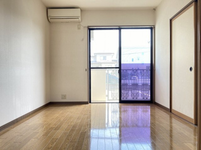 【洋室】 | メゾンパークサイド