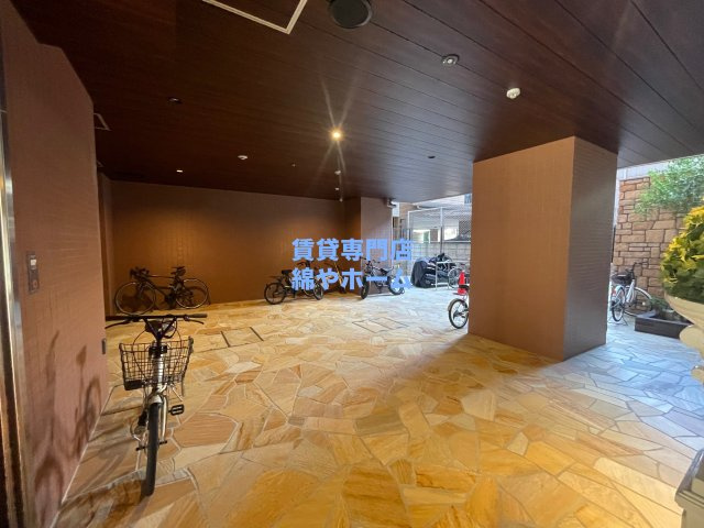 プレジオ難波WESTのロビー|ロビーです
