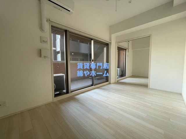 プレジオ難波WESTの居間・リビング|居間です