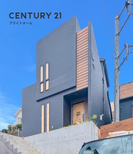 横浜市鶴見区下末吉５丁目の新築一戸建の外観|同仕様物件もご案内をさせて頂きます。
お車でご自宅まで送迎承ります。