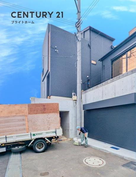 横浜市鶴見区下末吉５丁目の新築一戸建の前面道路含む現地写真|周辺環境も合わせてご案内させて頂きます！
お気軽にお問い合わせ下さい！