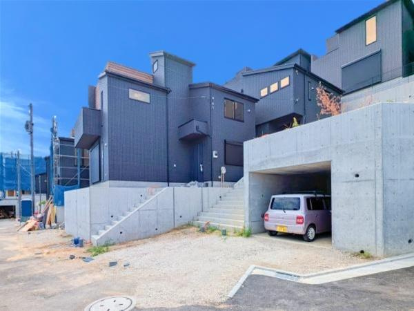 横浜市鶴見区下末吉５丁目の新築一戸建の前面道路含む現地写真|周辺環境も合わせてご案内させて頂きます！
お気軽にお問い合わせ下さい！