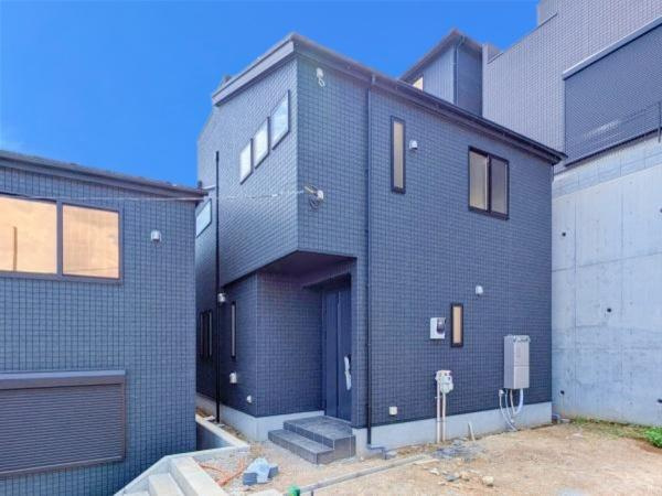 横浜市鶴見区下末吉５丁目の新築一戸建の外観|いつでもご案内可能です！
お車でご自宅まで送迎承ります。