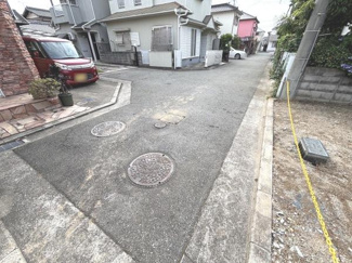 【前面道路含む現地写真】