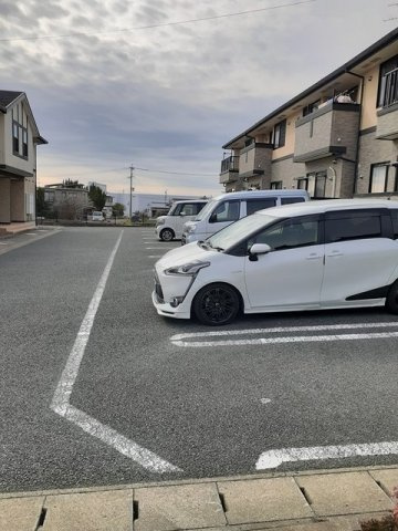 グリーンハイツＩＫＥＤＡ・Ａの駐車場