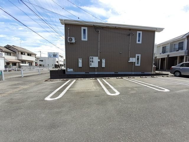 プリムローズＡの駐車場