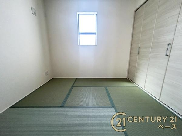 リーブルガーデン宝来 １号棟 ／新築一戸建の和室|■現地撮影写真■ほっこり落ち着ける和室。客間としても、ご家族のくつろぎスペースとしてもご利用いただけます。