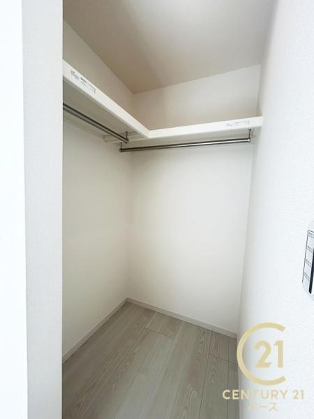 リーブルガーデン宝来 １号棟 ／新築一戸建の収納|■現地撮影写真■全居室にウォークインクローゼットを完備！