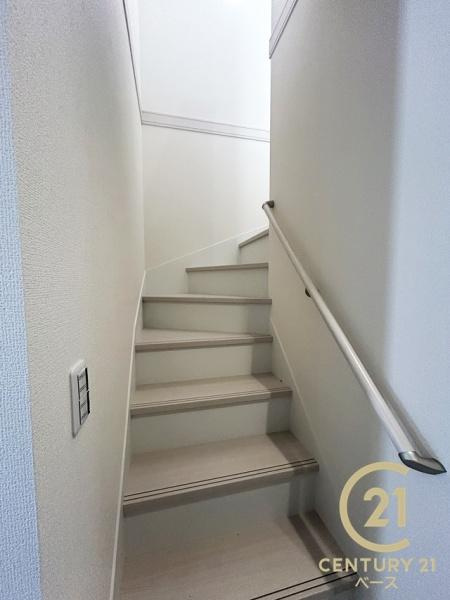 リーブルガーデン宝来 １号棟 ／新築一戸建の内装|■現地撮影写真■こちらは階段になっております。
