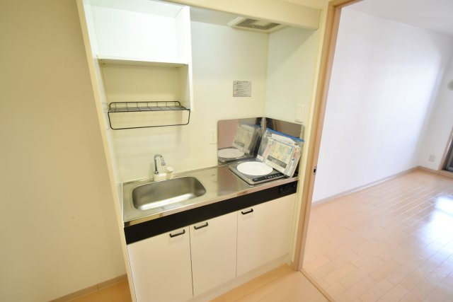 ダイドーメゾン阪神西宮駅前のキッチン