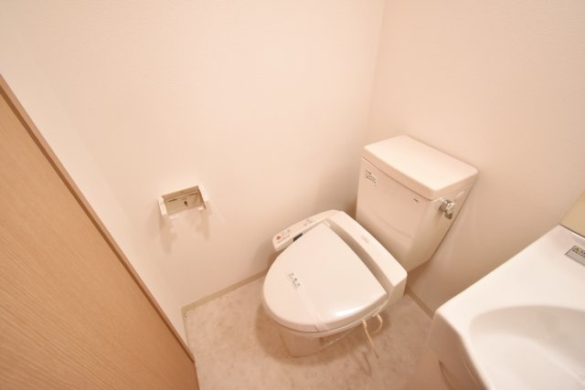 ダイドーメゾン阪神西宮駅前のトイレ