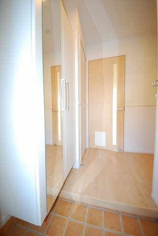 センチュリー・ワンの玄関