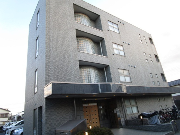 ＫＡＺＵ市川の外観