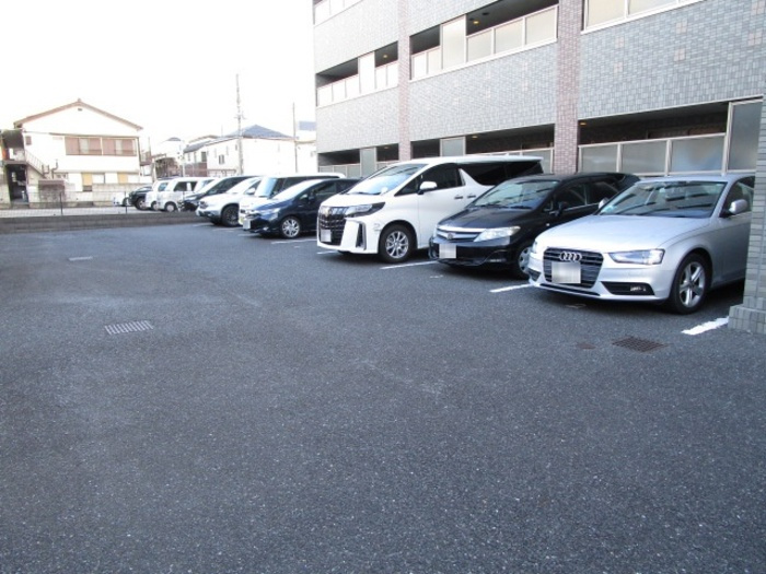ＫＡＺＵ市川の駐車場