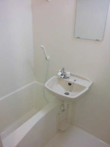 レオネクストバレンシアの浴室|風呂、トイレ別です。