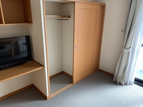 レオパレスアルコバレーノⅡの居間・リビング|リビングです