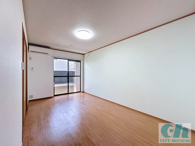 ローゼンハイム 103号室