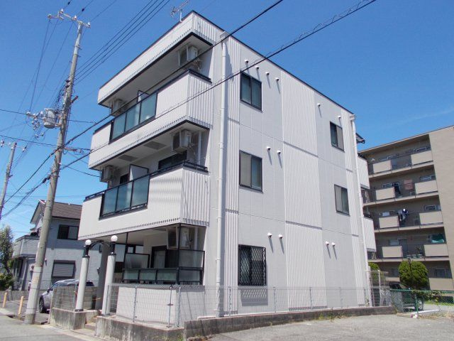 レジアスの外観