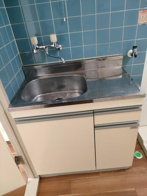 リバーパーク一之江Aのキッチン