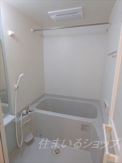 安芸高田市吉田町吉田のアパートの浴室|追い焚き・浴室暖房乾燥機あり
