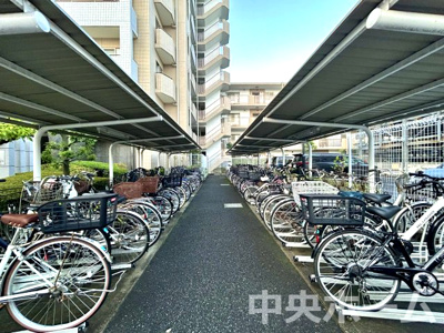 【駐輪場】 | アーデル船堀パークサイト | 【自転車置き場】最新の空き状況や費用などの詳細は担当スタッフまでお問い合わせください。