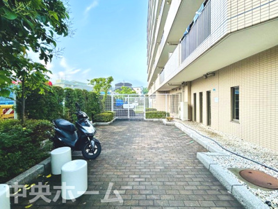 【駐車場】 | アーデル船堀パークサイト | 【バイク置場】最新の空き状況や費用などの詳細は担当スタッフまでお問い合わせください。