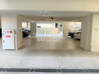 【駐車場】 | リンデンプラザ心斎橋 | 駐車場あり！空き情報は都度お問い合わせください。