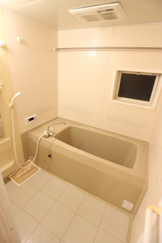 クレールヒル白水の浴室